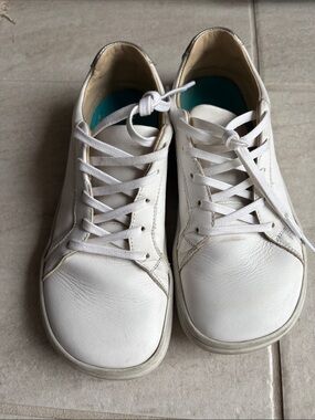 Origo tennis shoes